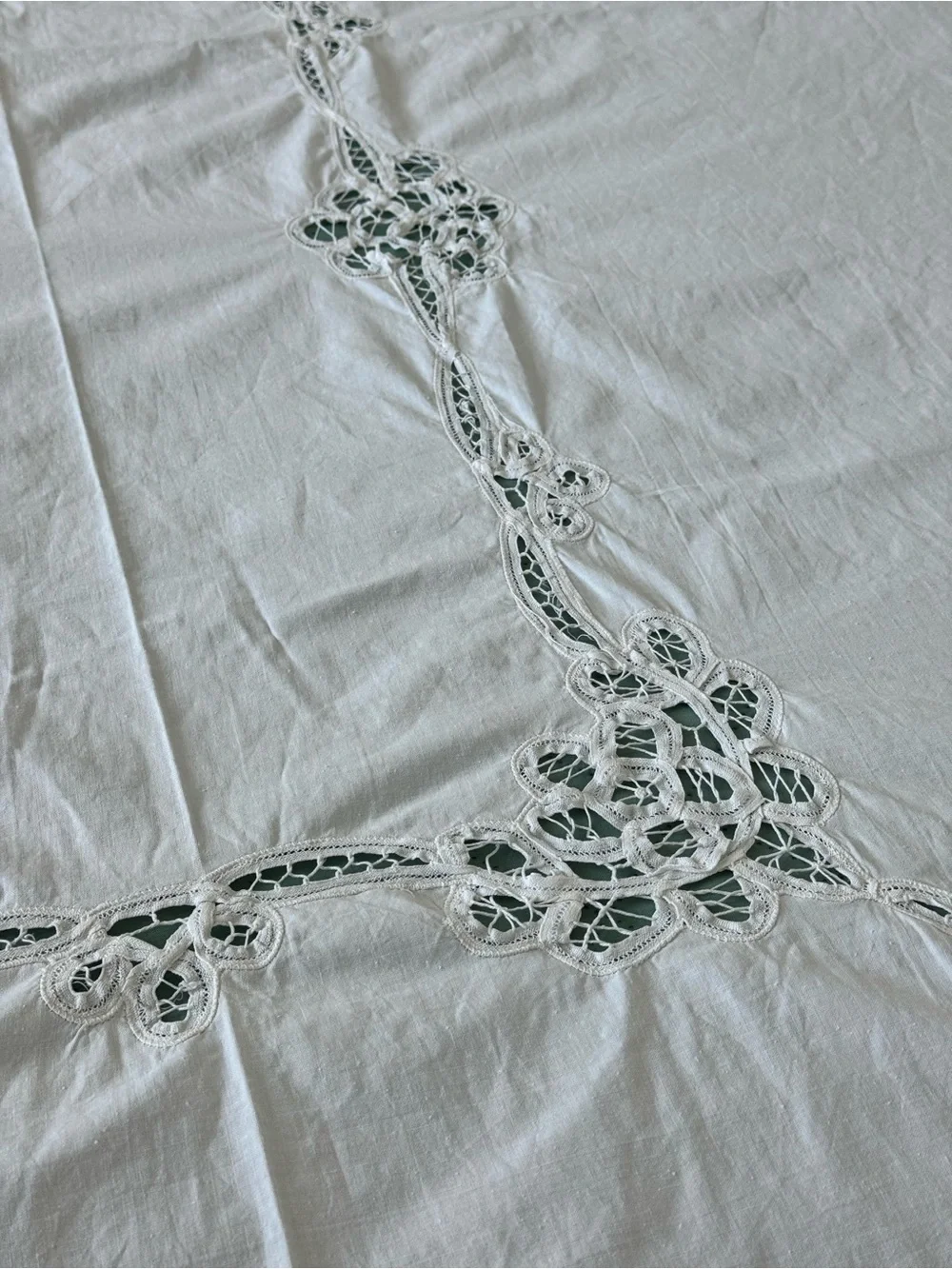 Vintage Cotton Lace Tablecloth Heirloom Cottagecore Farmhouse Large Ivory 63x97